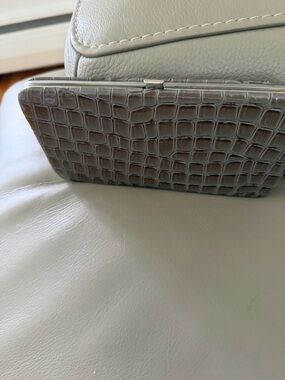 Women's Gray Croc-Embossed Clutch Wallet